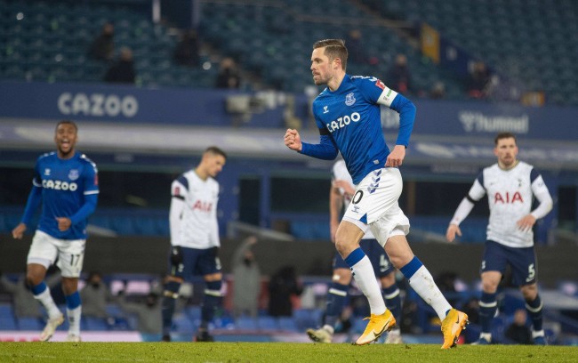 整的阵容征 整的阵容征