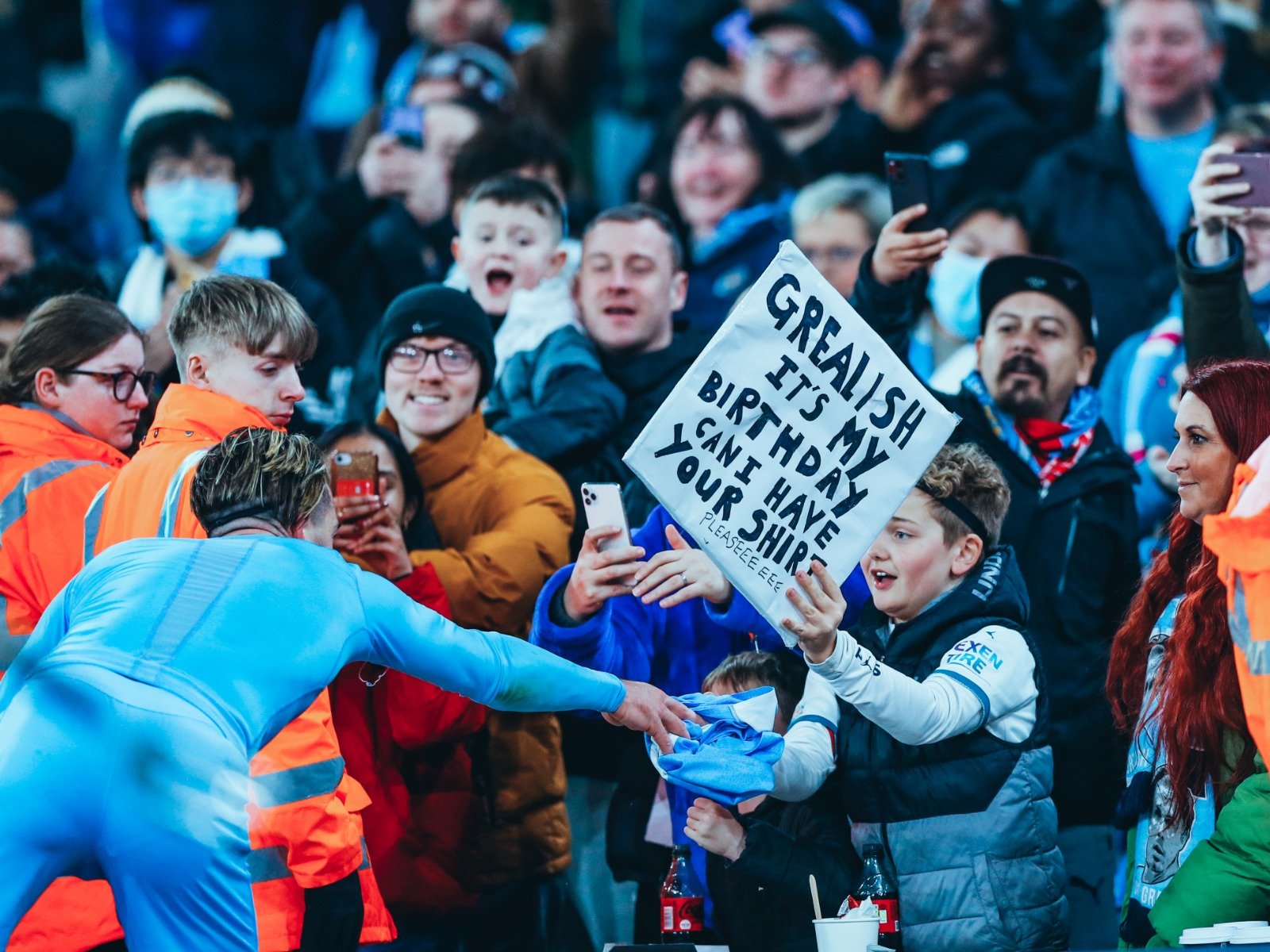 立深厚的默 立深厚的默